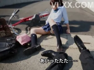 Ngủ chung với cha mẹ, nữa đêm cô gái không được yên...