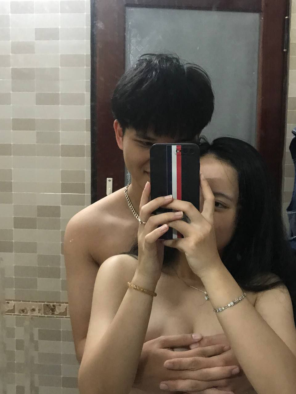 Trãi nghiệm lần đầu tiên nuốt tất cả “trung tình” của suzu honjou